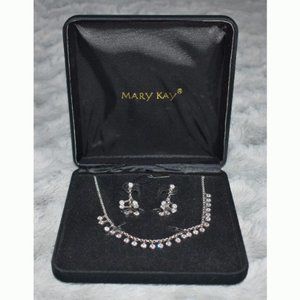 NWT RARE Mary Kay necklace and earring jewelry set dangle sparkle silver circle